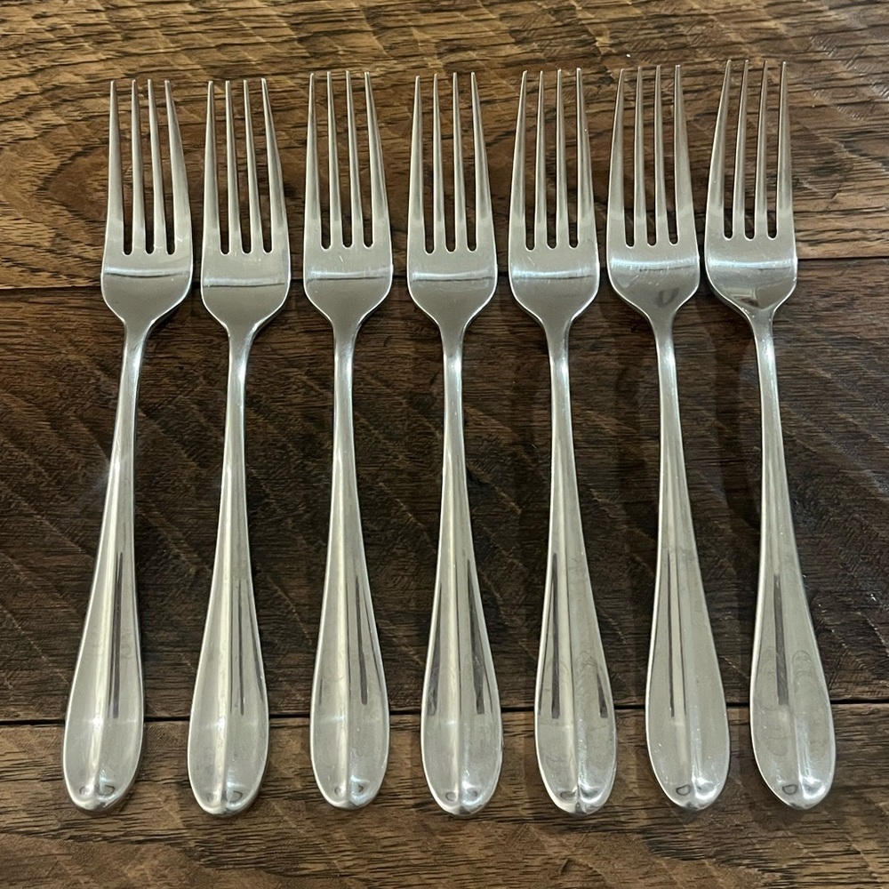Hampton Silversmiths ELAINE Glossy Stainless Flatware (7) Dinner Forks
